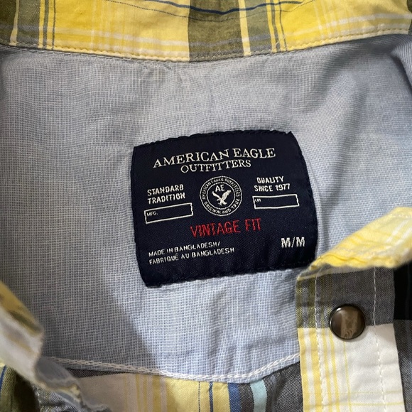 AMERICAN EAGLE collared plaid button up - Picture 2 of 4